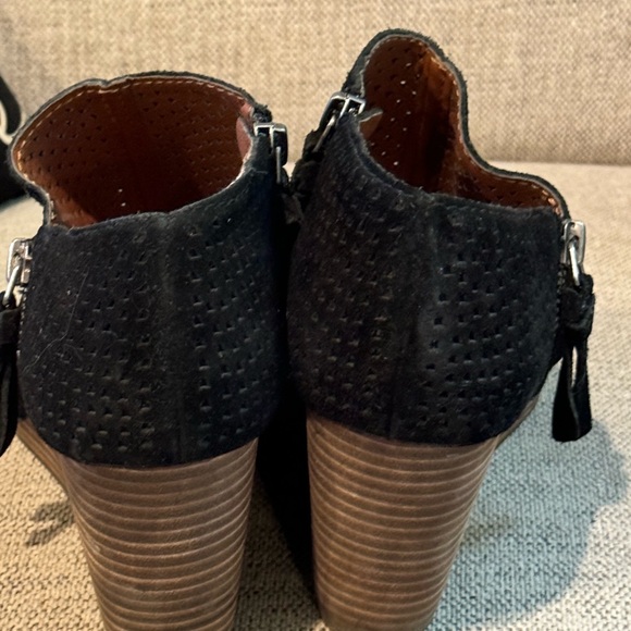 Lucky Brand Black Perforated Suede Peep Toe Wedge Bootie Size 37 - Picture 3 of 7